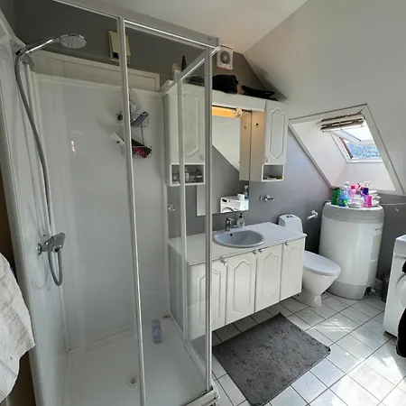 Апартаменты Spacious And I 250m From Bryggen Берген