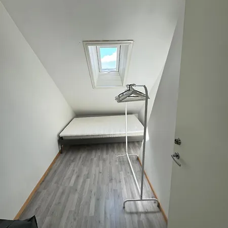 Апартаменты Spacious And I 250m From Bryggen Берген